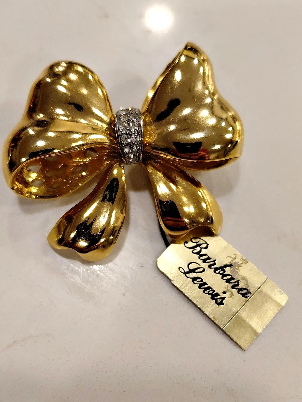 Barbara Lewis Jewelry Gold Bow Brooch Pin Like New